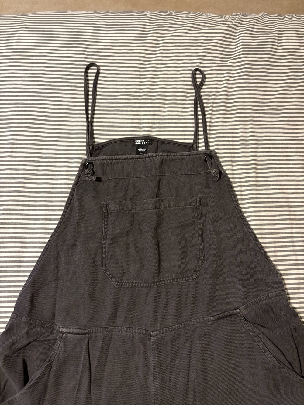 Billabong Women’s Black Slouchy Overalls